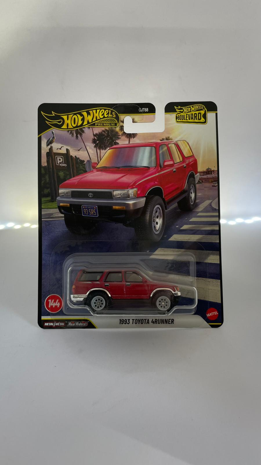 Hot Wheels Boulevard #144 1993 Toyota 4Runner (Variant 3)